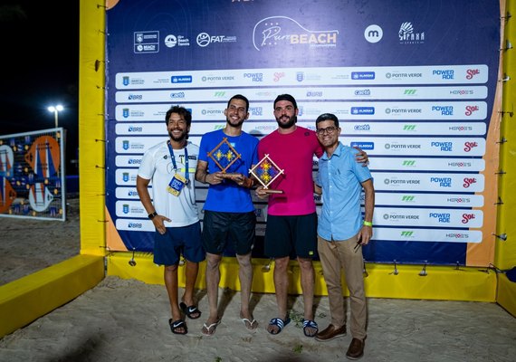 Alagoanos viram batalha e são campeões no 1º dia no  Pure Beach na Praia do Francês