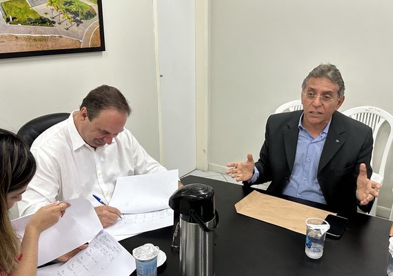 Receita Federal doa computadores para associações comunitárias de Arapiraca