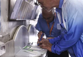 Mega-Sena acumula para R$ 16 milhões; veja números sorteados