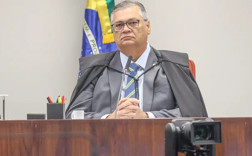 Dino derruba decisão de Mendonça e libera post sobre Nossa Senhora