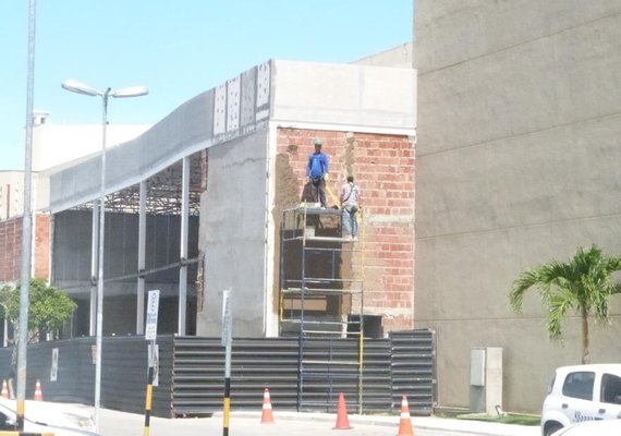 MPT instaura inquérito civil para investigar irregularidades em obras em shopping de Maceió