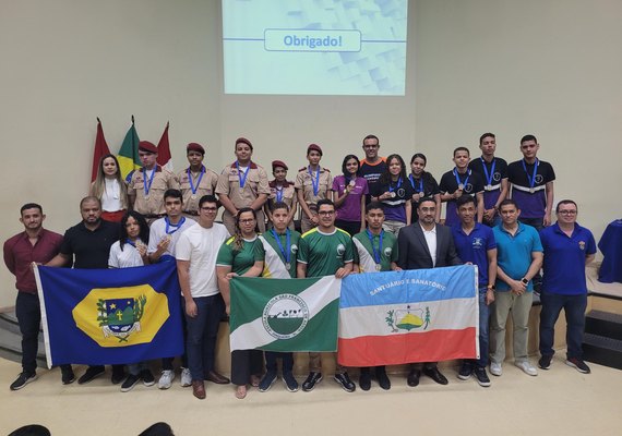 Quarenta e dois estudantes da Rede Estadual recebem premiação da Olimpíada Brasileira de Física