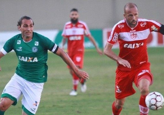 CRB é goleado pelo Goiás no Estádio Serra Dourada e cai na tabela da Série B