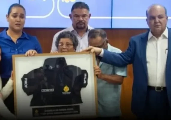 Governador concede promoção 'post mortem' a policial morto em incêndio em Maceió