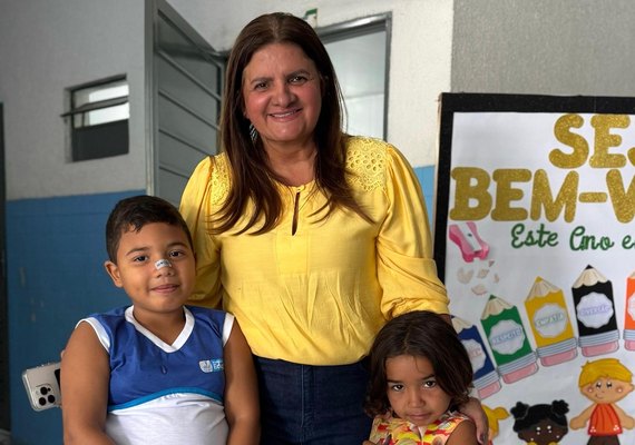 Prefeita Ziane Costa visita escola e acompanha de perto a qualidade da merenda escolar
