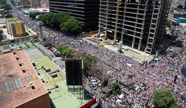 Venezuelanos protestam por poder, água e fim de governo de Maduro