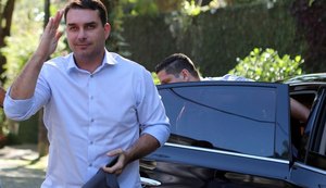 Flávio Bolsonaro: a trajetória do hoje senador eleito, envolvido no Caso Queiroz