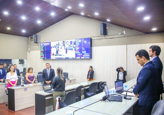 Câmara aprova moção de pesar pelo falecimento do narrador Arivaldo Maia