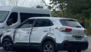 Carro conduzido por filha do prefeito de União dos Palmares capota em rodovia