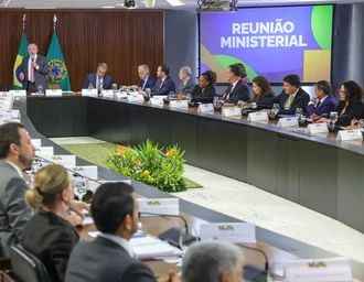 Lula se despede de ministros e confirma Alckmin como vice em chapa