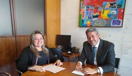 Vânia Câmara garante ter apoio do deputado federal Arthur Lira para reeleição
