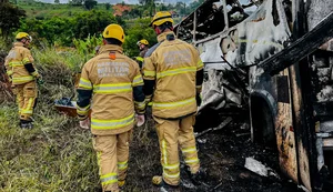 Número de mortos em acidente no interior de Minas Gerais sobe para 41