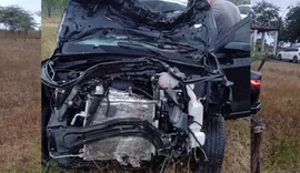 Colisão entre carro e moto deixa duas pessoas mortas na AL-120 em Major Izidoro