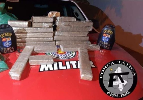 PM apreende quase 14 kg de drogas na Grota do Aterro em Maceió