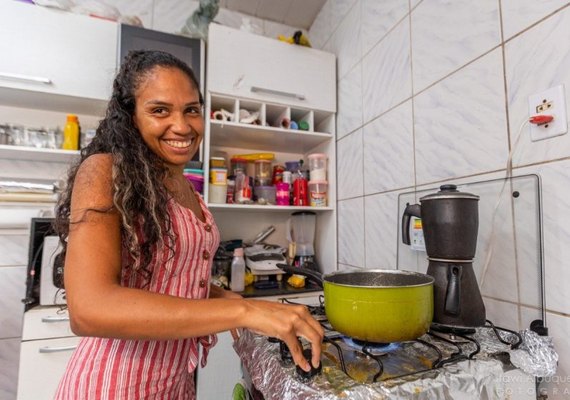 População de baixa renda tem direito a auxílio para colocar em dia contas de água, luz ou gás