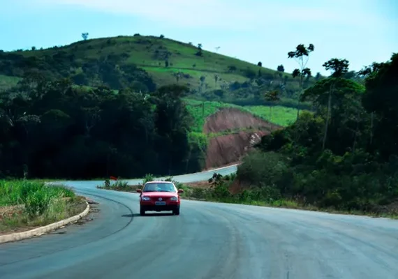 Casal de turistas portugueses é assaltado após sair de aeroporto em Maceió