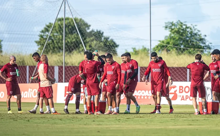 CRB enfrenta Sport na Ilha do Retiro em busca de reação na Série B