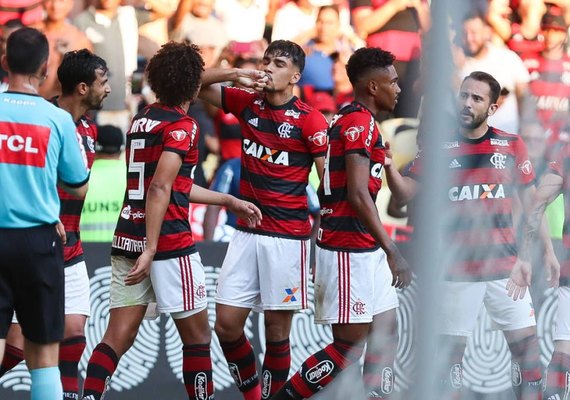 Flamengo vence o Atlético-MG e sobe para a terceira colocação