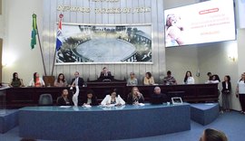 Sessão especial discute políticas públicas para proteger crianças e adolescentes