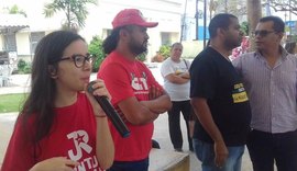 Ato contra privatizações reúne estudantes e lideranças sindicais em Arapiraca