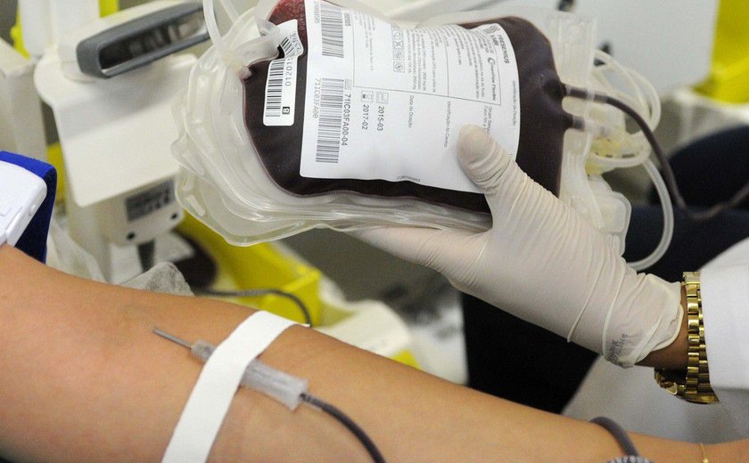 Estoque de sangue do Hemoal é considerado crítico para réveillon