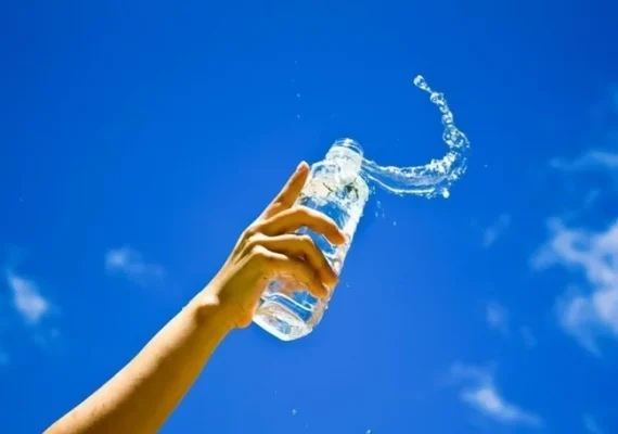 Saúde destaca a importância da tomar água durante o Carnaval