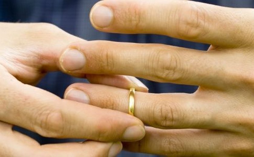 Traição em casamento pode obrigar cônjuge a pagar danos morais