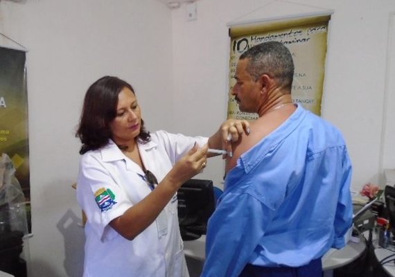 Secretaria destaca importância da vacinação para saúde do trabalhador