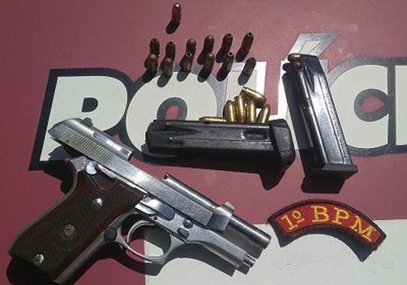 Policiais militares prendem indivíduo com arma de fogo no bairro da Ponta Grossa