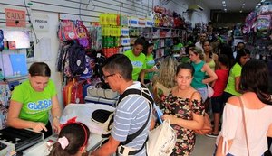 Procura  por material escolar aumenta movimento no Centro de Maceió