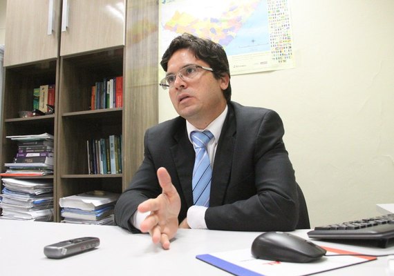 Enio Pimenta toma posse e inicia gestão à frente do Ministério Público de Contas