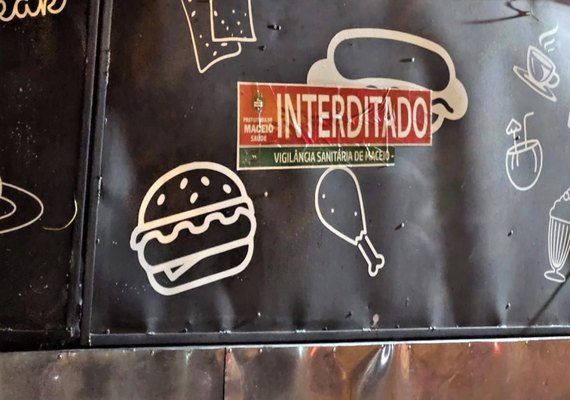 Vigilância Sanitária interdita food truck no Farol
