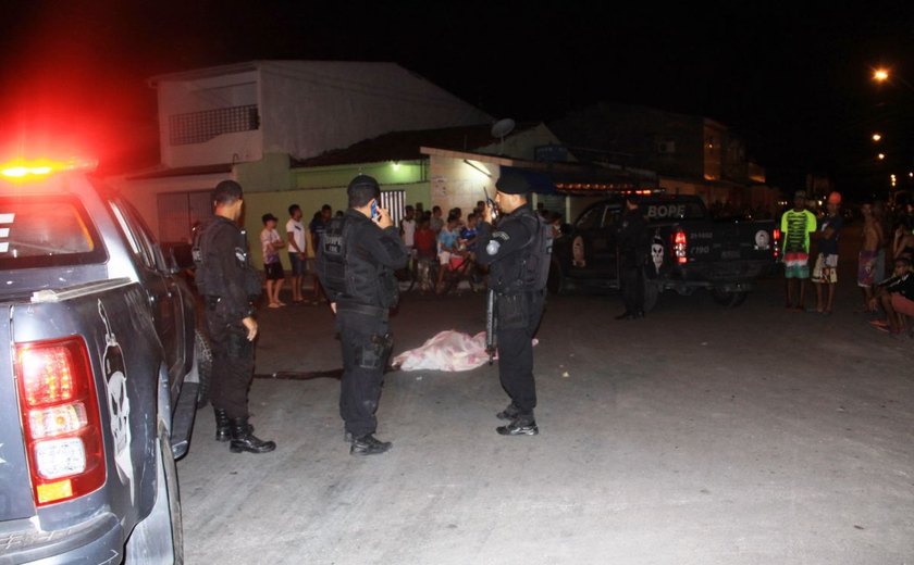 Entregador de lanches é morto a tiros em atentado à bala no Vergel do Lago