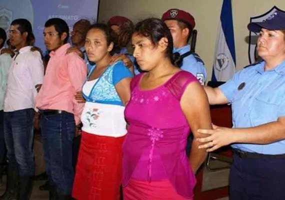 Caso de mulher 'possuída' queimada em fogueira em igreja evangélica choca Nicarágua