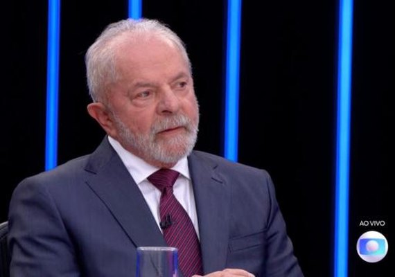 Lula afirma que 'não pode dizer que não houve corrupção', admite erros de Dilma e fala em 'pacificar o país'