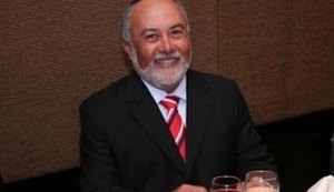 MP ajuíza ações por improbidade contra prefeito, secretária e servidores fantasmas