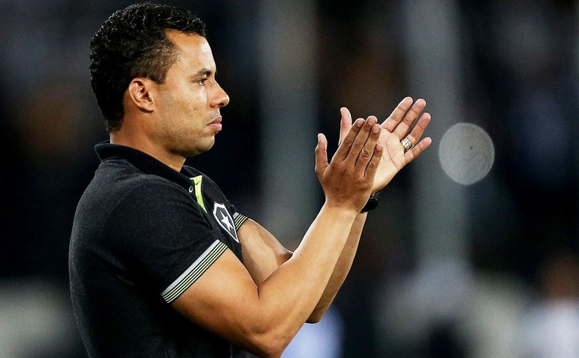Botafogo trabalha para prorrogar contratos de vários jogadores