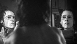 Diretor divulga nova foto arrepiante de Joaquin Phoenix como Coringa