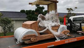 Sultão da Malásia ganha réplica com motor de carro dos Flintstones