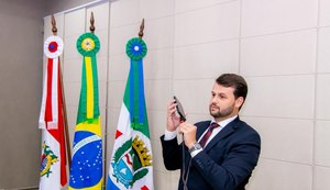 Parlamentar recebe denúncias de moradores sobre prejuízos causados pela BRK no Bom Parto