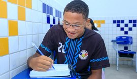 AL é único estado onde alunos negros têm média de aprendizagem em Matemática superior aos brancos