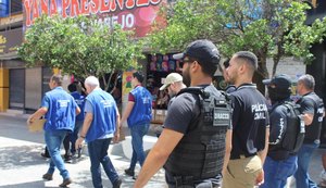 Procon apreende mais de 240 caixas de cigarros eletrônicos durante fiscalização