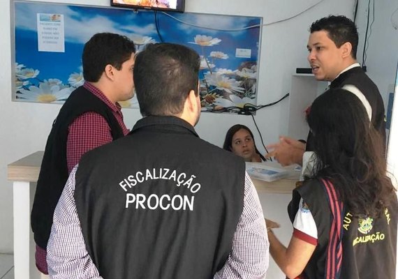 Procon Maceió e Conselho Regional de Odontologia fiscalizam consultórios