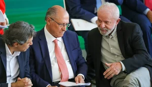 Governo vai trabalhar para reverter taxação dos EUA, diz Alckmin