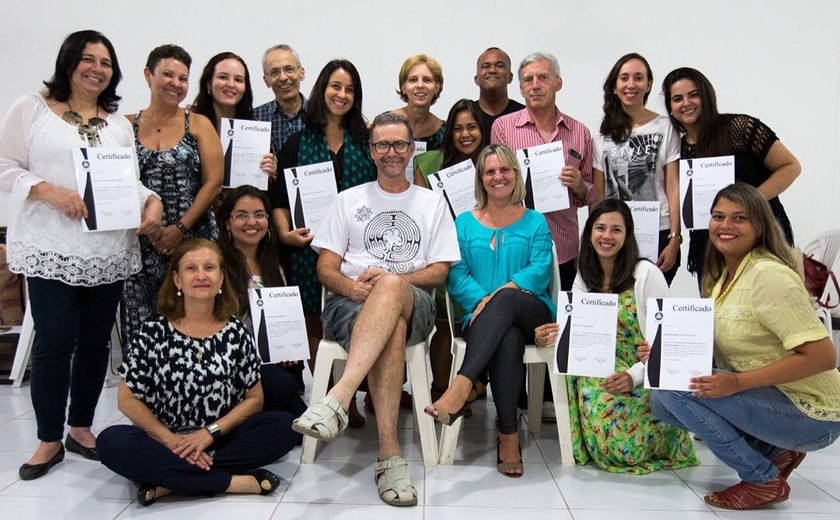 Curso de Hipnose Ericksoniana oferecido há 23 anos em Alagoas, agora também na modalidade online