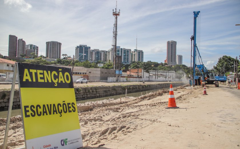 Obras de infraestrutura avançam em vários bairros da capital