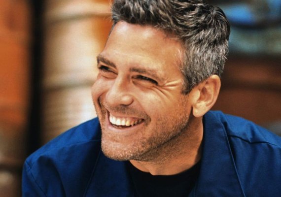 Clooney, ator mais bem pago do mundo, deve sua fortuna à bebida
