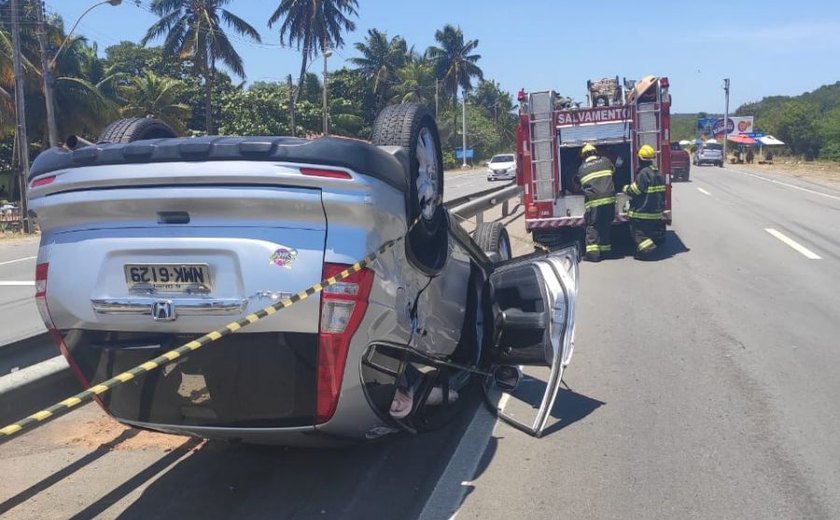 Mulher morre atropelada por veículo em alta velocidade quando atravessava faixa na AL-101