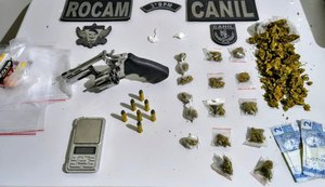 Polícia Militar apreende armas de fogo e mais de 3 Kg de drogas em Arapiraca