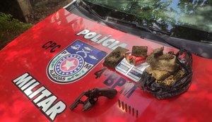 Polícia Militar apreende uma arma de fogo e 1,4 kg de drogas em Maceió